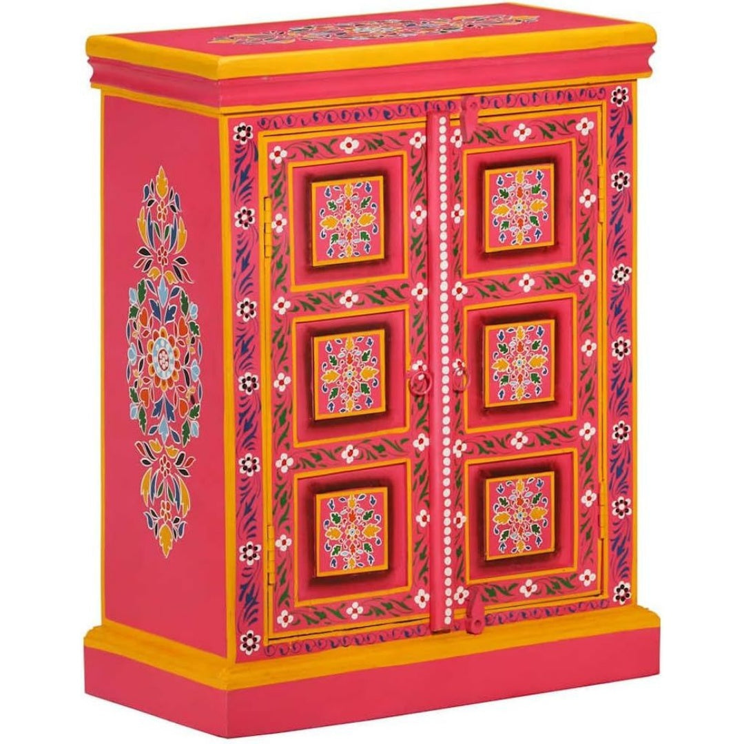 Pour un interieur harmonieux, commode avec tiroirs, avec portes en finition blanc et dore