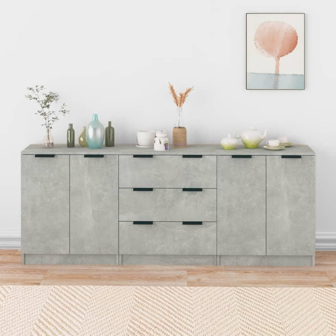 Une touche de caractere, commode avec tiroirs, avec portes dans un ton non determine